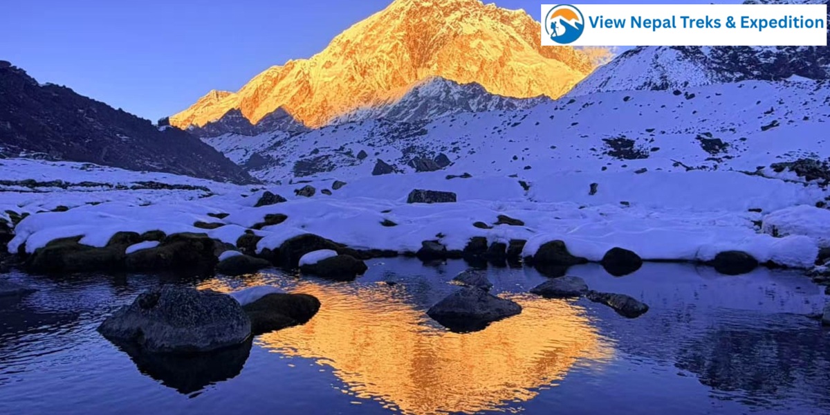 Everest Base Camp trek 12 days itinerary route from Lukla to Kala Patthar and EBC