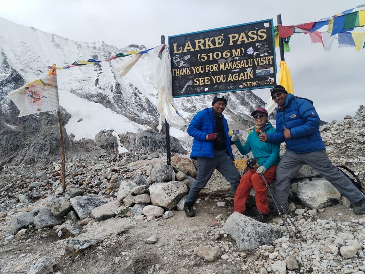 Manalsu Circuit Trek with Spring batch